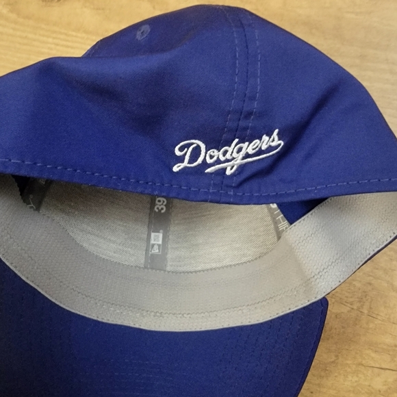 Dodgers Baseball Cap New Era 39 thirty "D" Decal - Picture 2 of 7